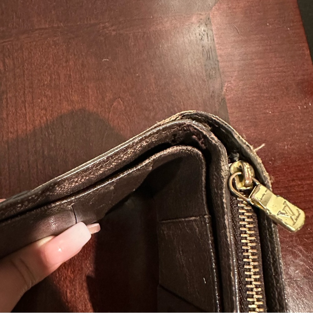 LV WALLET - Picture 9 of 11